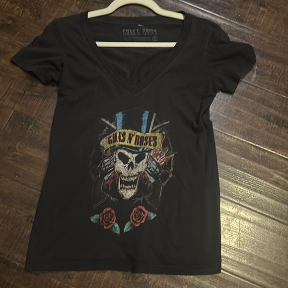 Guns N Roses Tops - Guns  N Roses Vintage V Neck T Size M